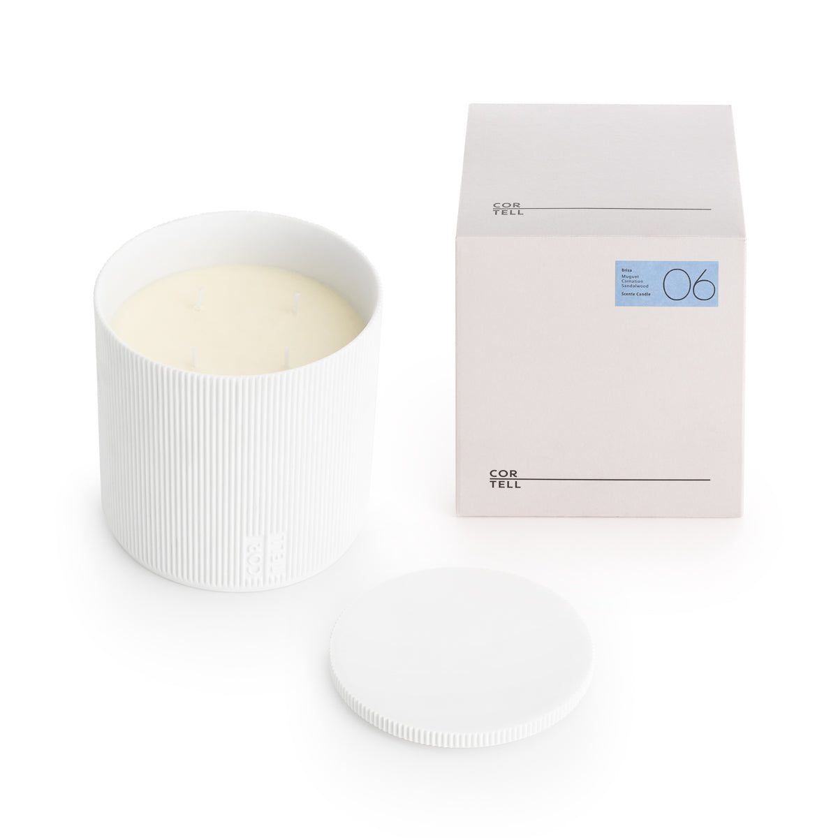 Vela aromática Cortell 06 Brisa de 1,5 kg en porcelana, con su tapa y su estuche